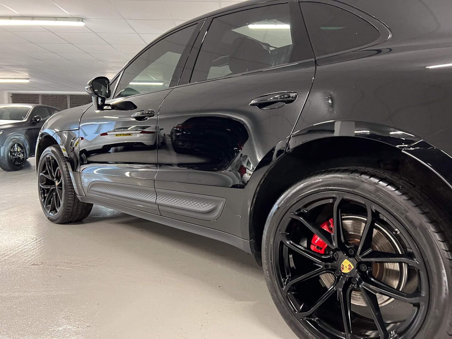 Used PORSCHE MACAN 2021 Black in Cheadle Royal Business Park 