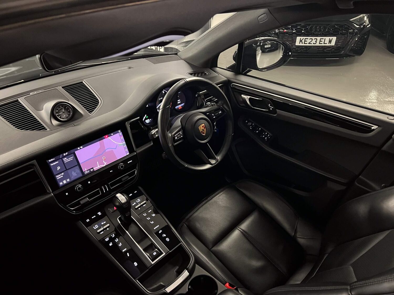 Used PORSCHE MACAN 2021 Black in Cheadle Royal Business Park 
