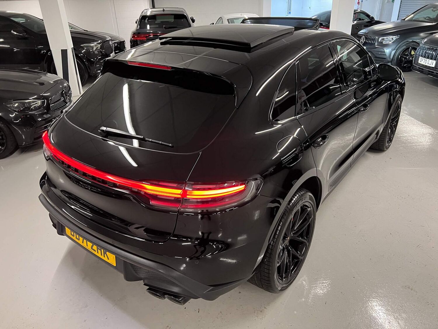 Used PORSCHE MACAN 2021 Black in Cheadle Royal Business Park 
