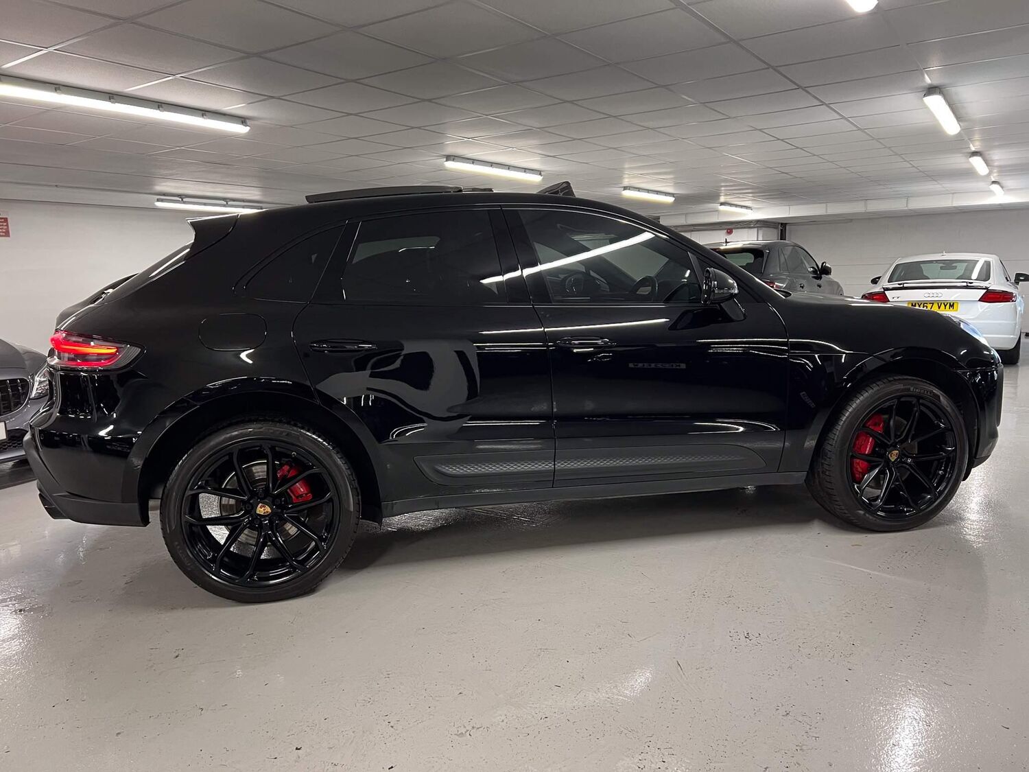 Used PORSCHE MACAN 2021 Black in Cheadle Royal Business Park 