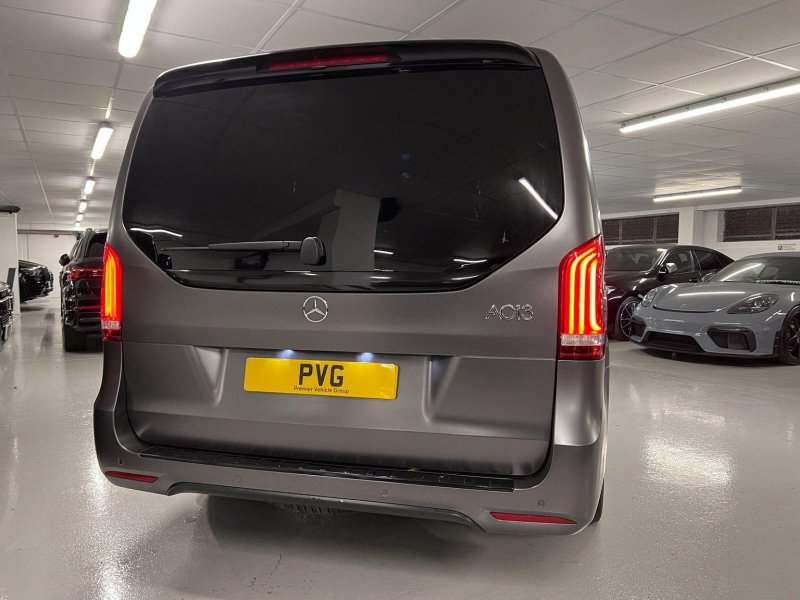 MERCEDES-BENZ V CLASS