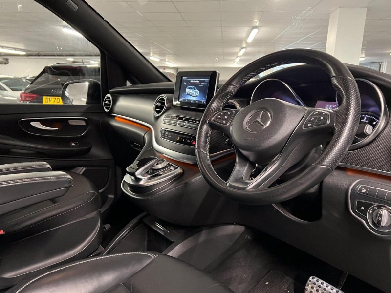 MERCEDES-BENZ V CLASS