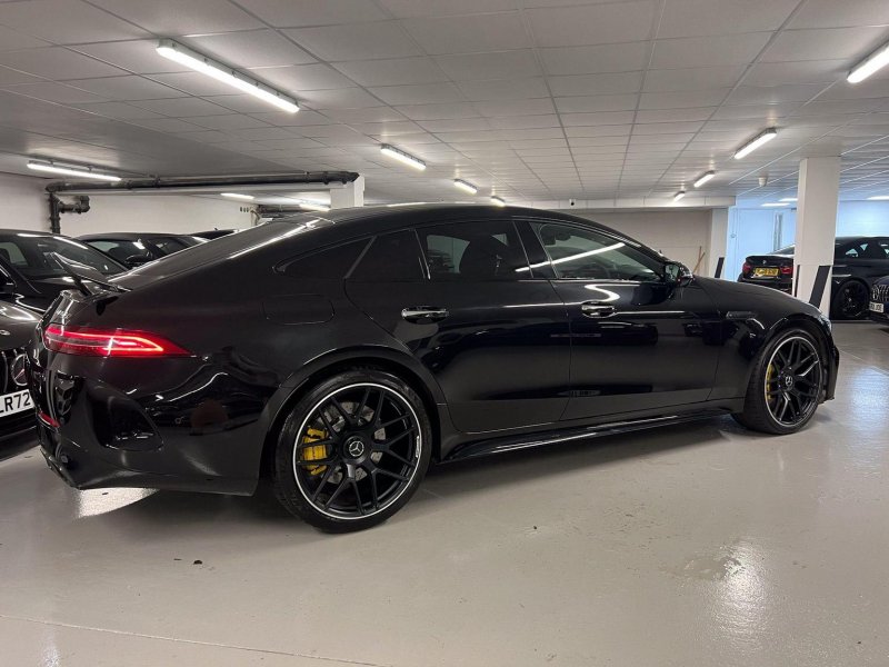 MERCEDES-BENZ AMG GT