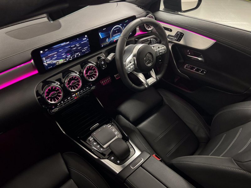 MERCEDES-BENZ CLA