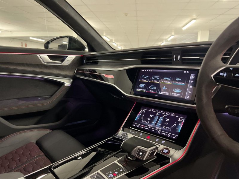 AUDI RS6