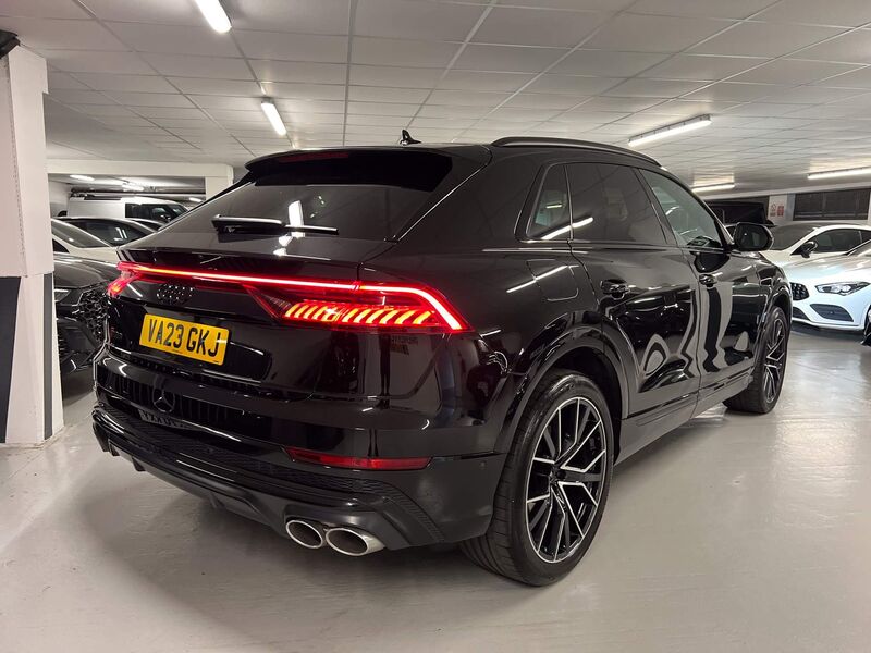 AUDI SQ8