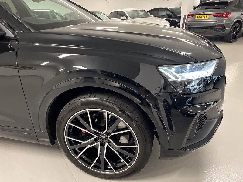 AUDI SQ8