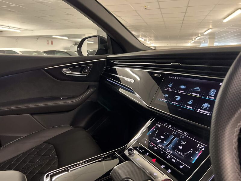 AUDI SQ8