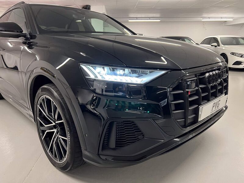 AUDI SQ8