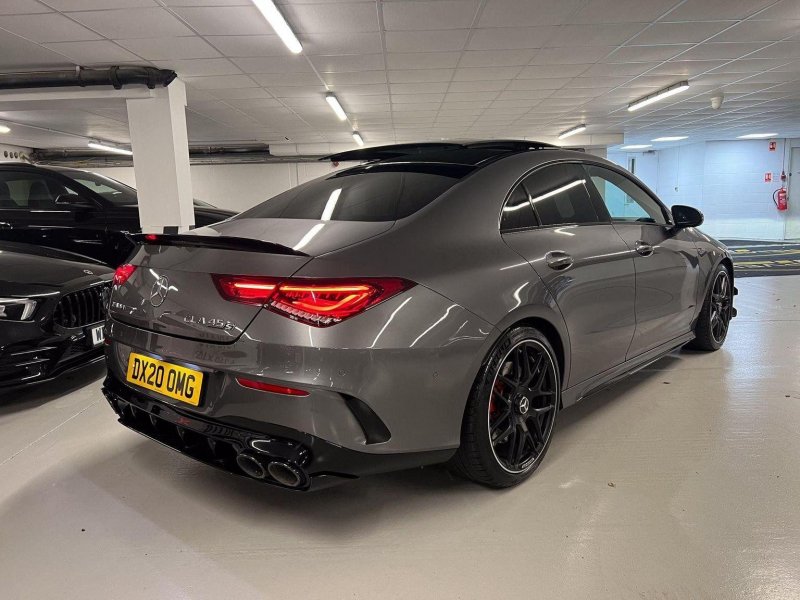 MERCEDES-BENZ CLA