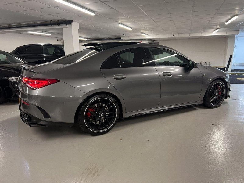 MERCEDES-BENZ CLA