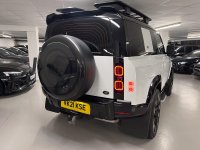 LAND ROVER DEFENDER 90