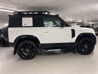 LAND ROVER DEFENDER 90