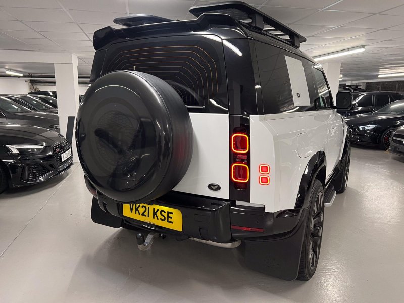 LAND ROVER DEFENDER 90