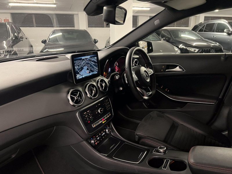 MERCEDES-BENZ GLA CLASS