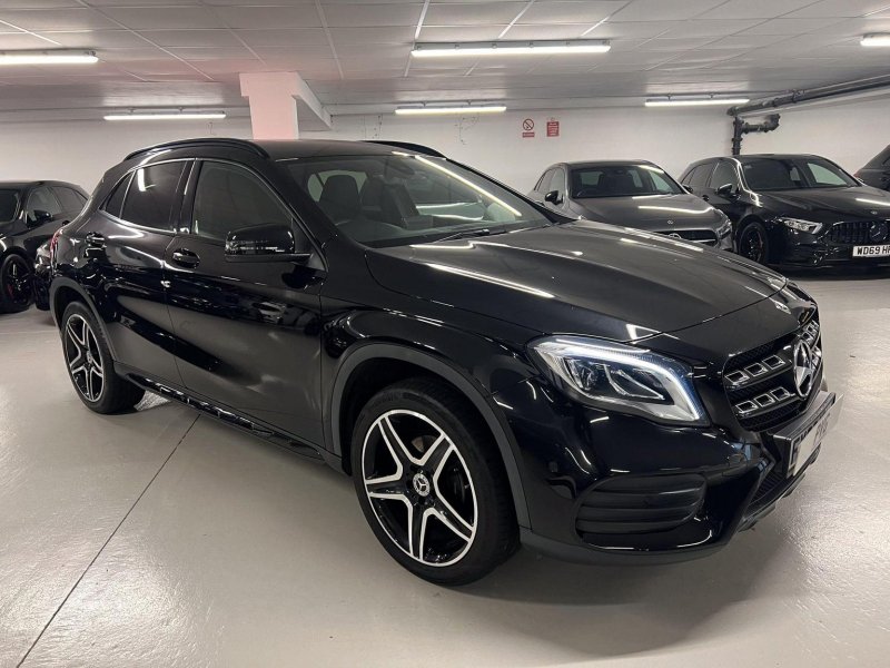 MERCEDES-BENZ GLA CLASS