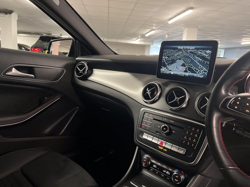 MERCEDES-BENZ GLA CLASS