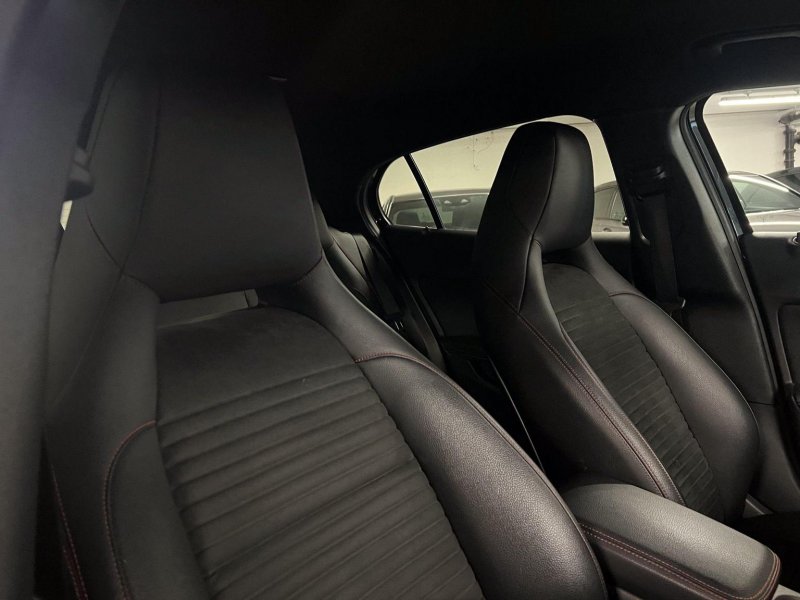 MERCEDES-BENZ GLA CLASS