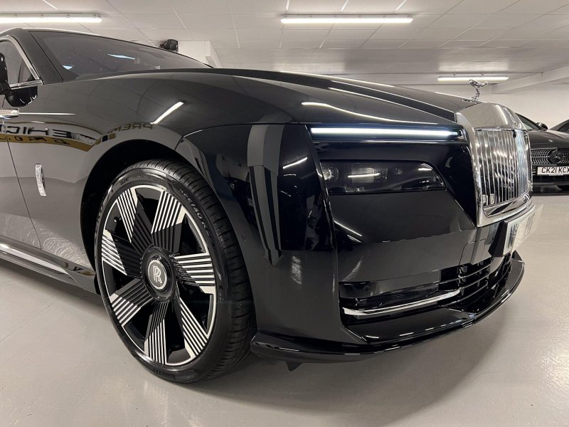 ROLLS-ROYCE 