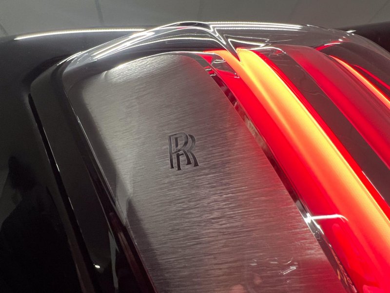 ROLLS-ROYCE 