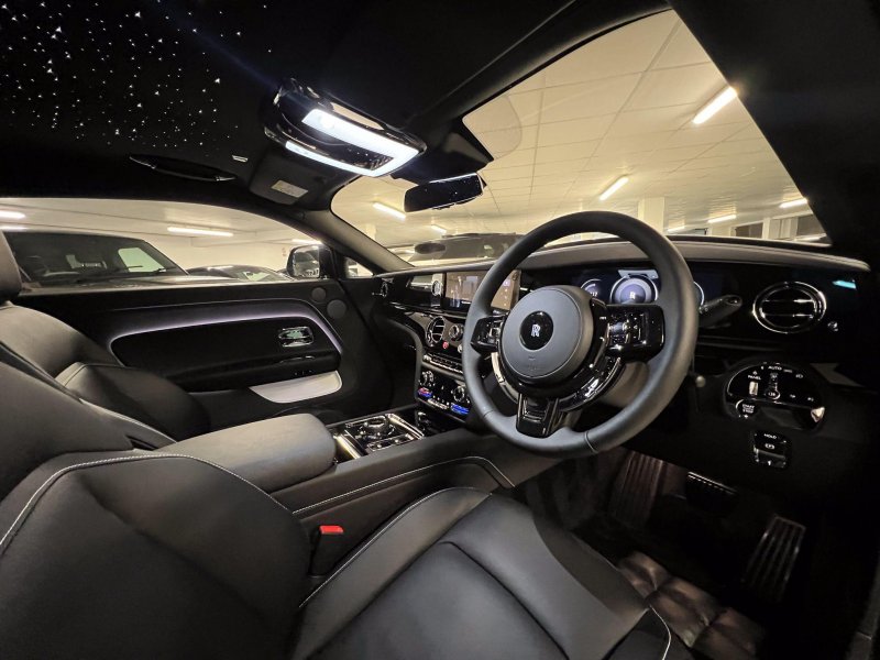 ROLLS-ROYCE 