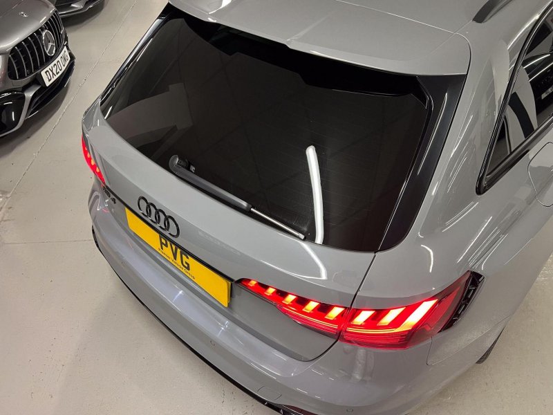 AUDI RS4