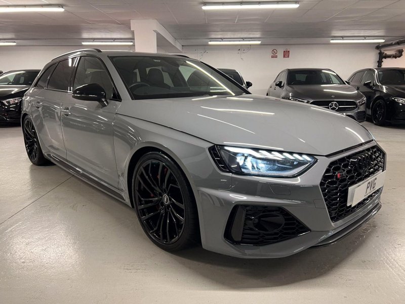 AUDI RS4