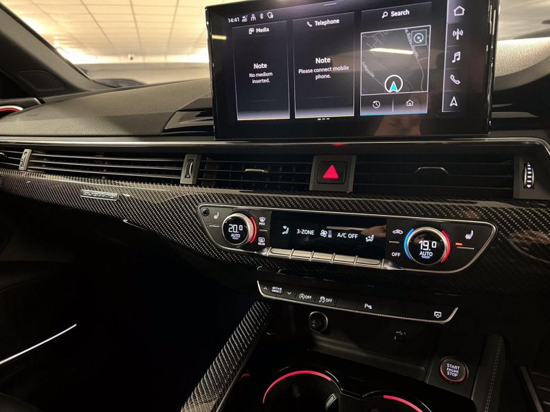 AUDI RS4