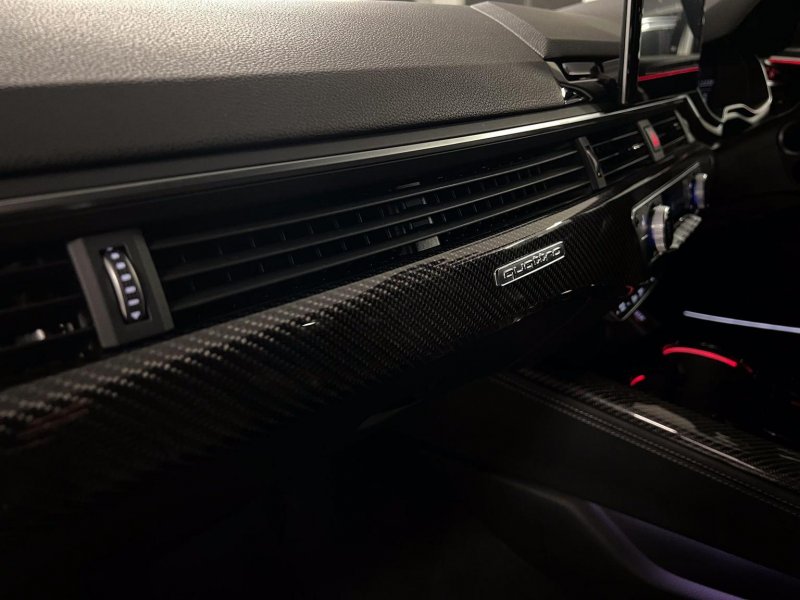 AUDI RS4
