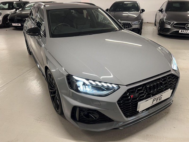 AUDI RS4