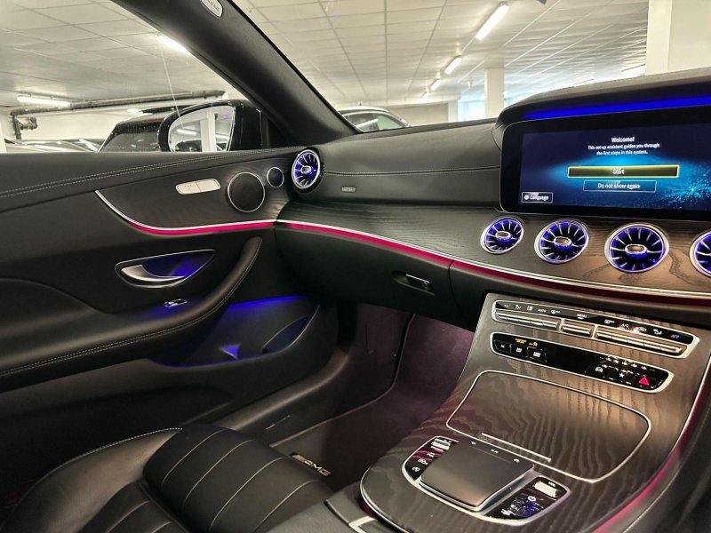 MERCEDES-BENZ E CLASS