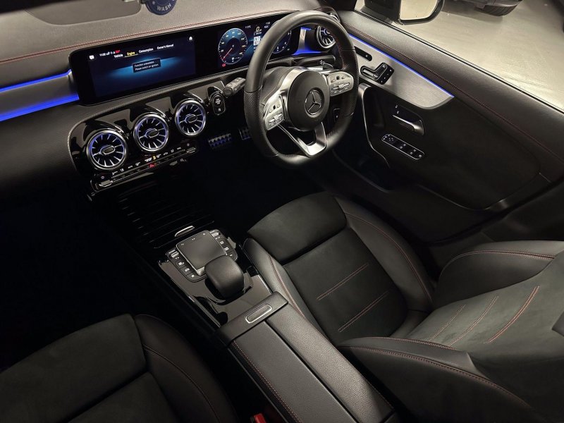 MERCEDES-BENZ CLA