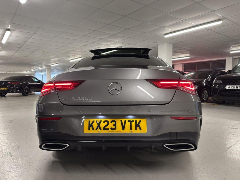 MERCEDES-BENZ CLA