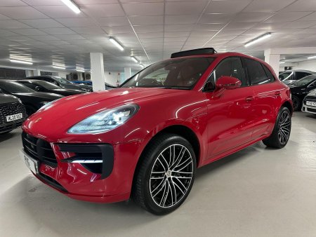 PORSCHE