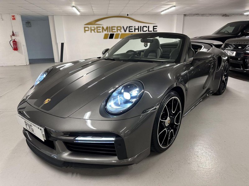 PORSCHE 911