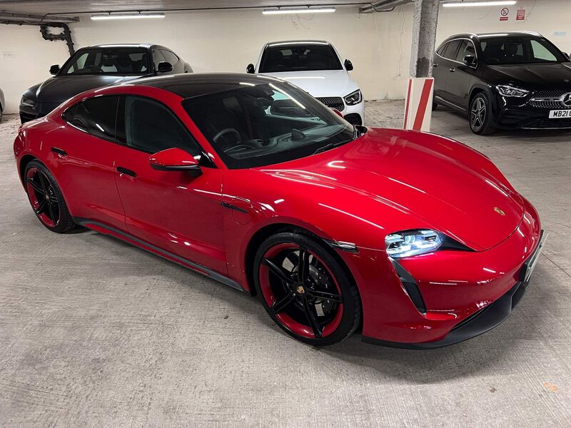 PORSCHE TAYCAN